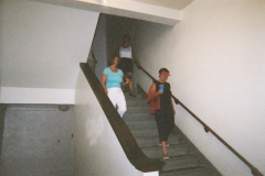 017_16a_0-800x533